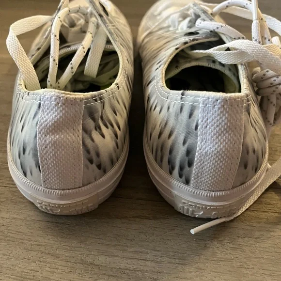 Converse Chuck Taylor II White Sneakers size 11 - Picture 2 of 5